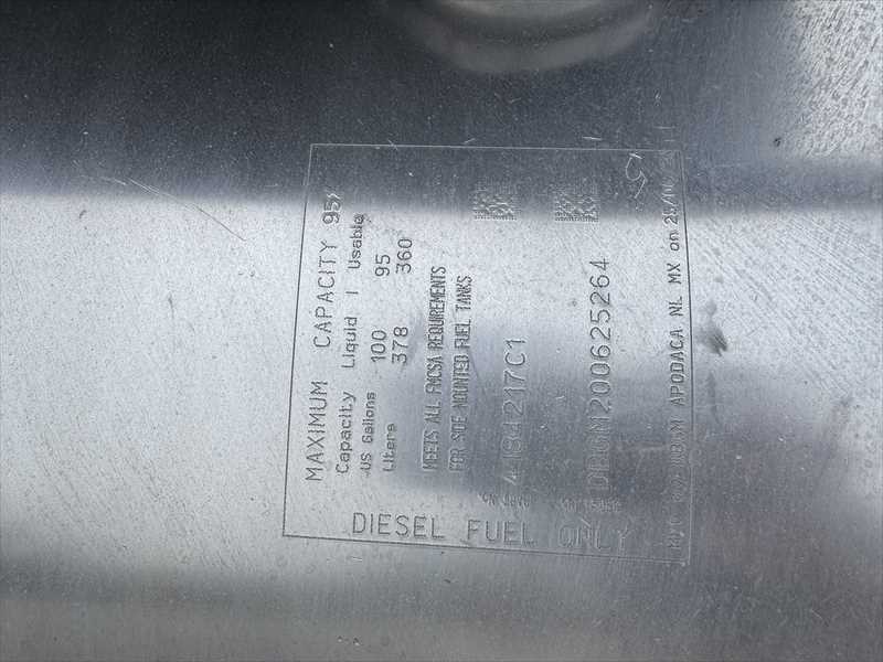 2021 International LT — photo 8