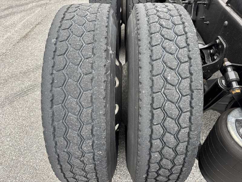 2021 International LT — photo 3