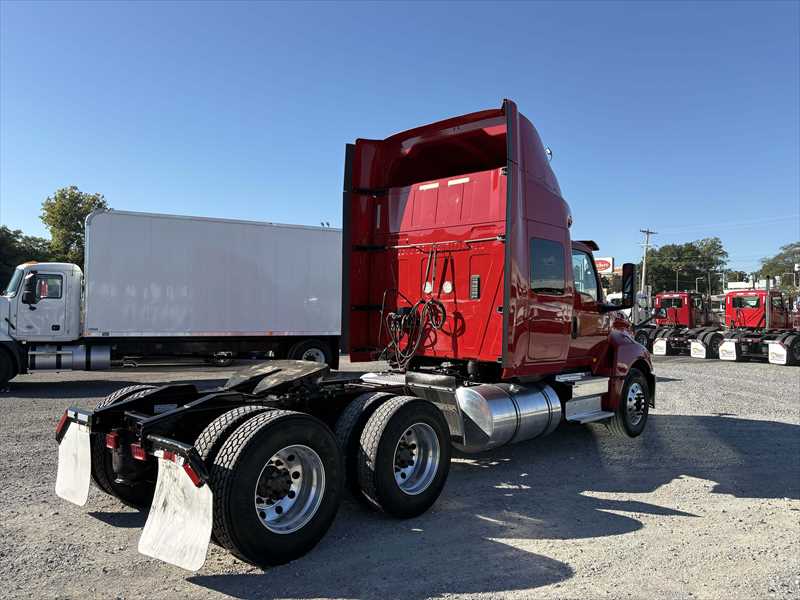 2021 International LT — photo 5