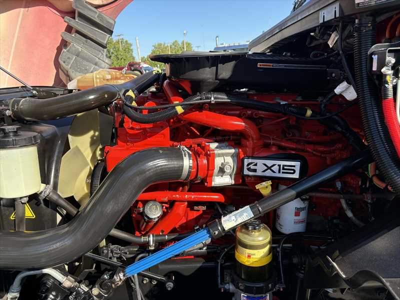 2021 International LT — photo 10