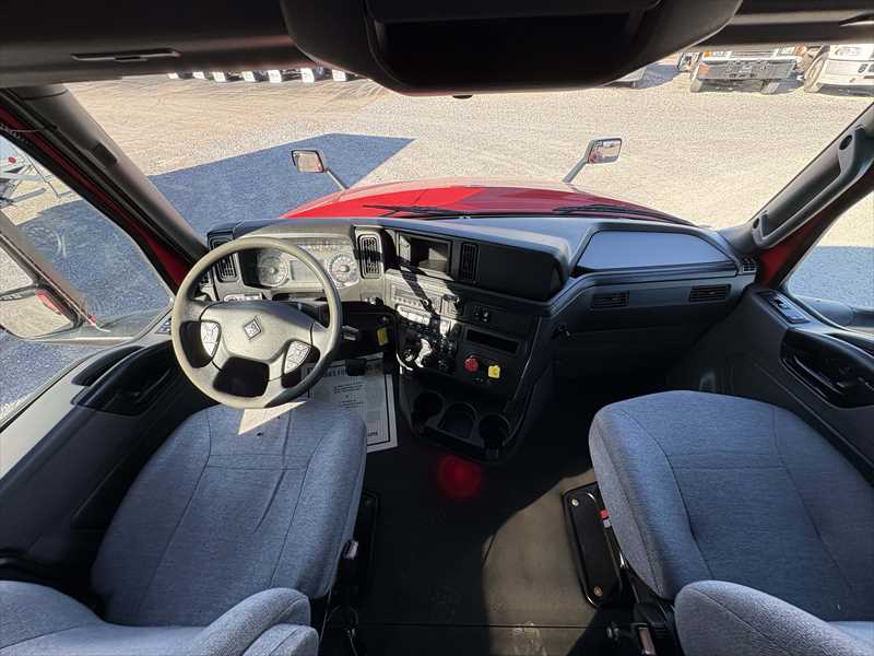 2021 International LT — photo 16