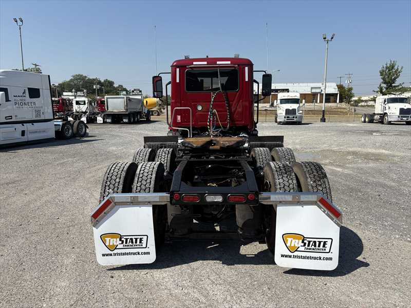 2025 Mack Anthem — photo 4