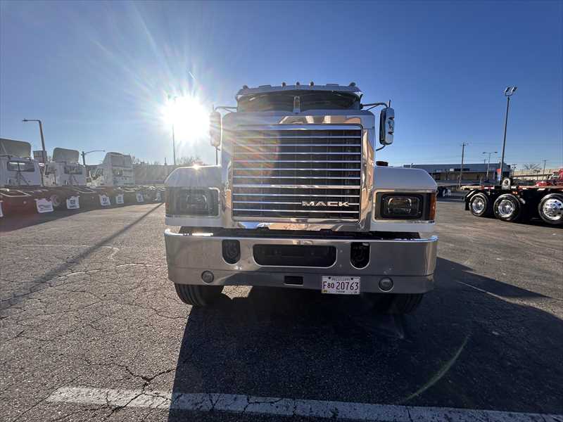 2020 Mack Pinnacle — photo 8