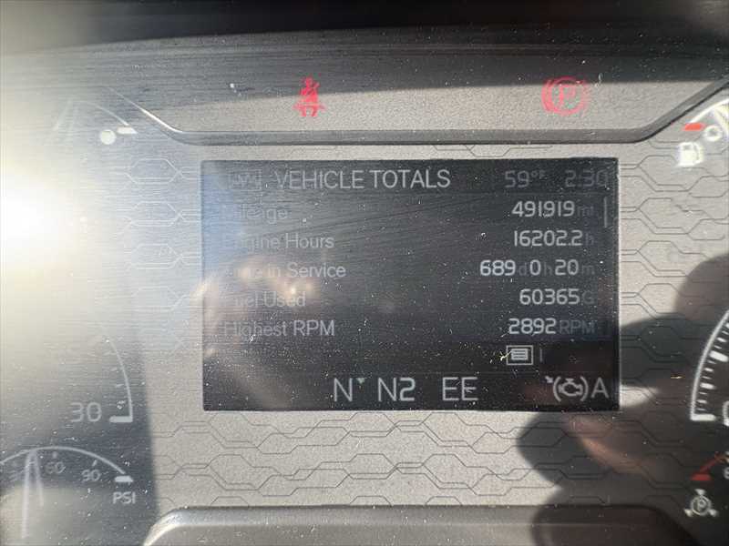 2021 Volvo VNL 760 — photo 20