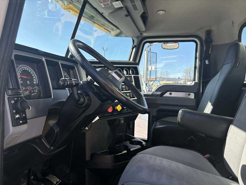 2019 Mack Granite — photo 16