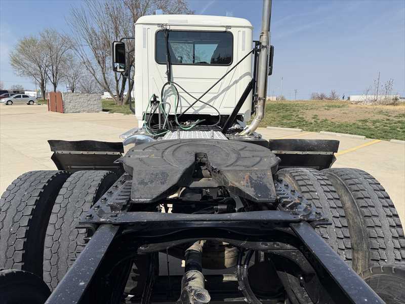 2024 Mack Pinnacle — photo 3