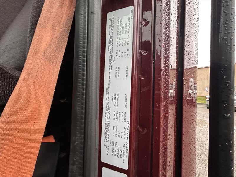 2020 Mack Anthem — photo 10