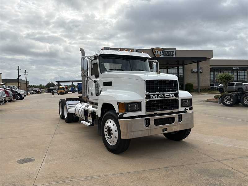 2021 Mack Pinnacle — photo 7