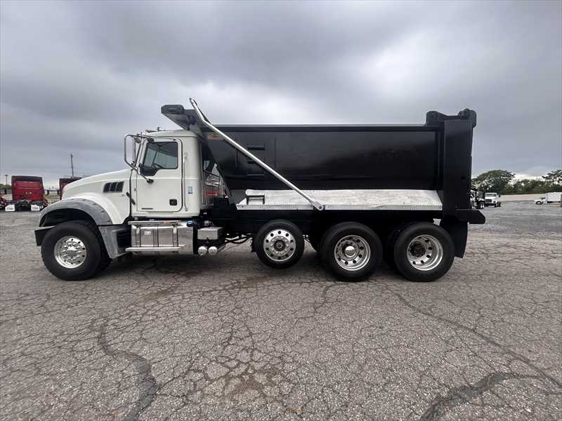 2019 Mack Granite — photo 2