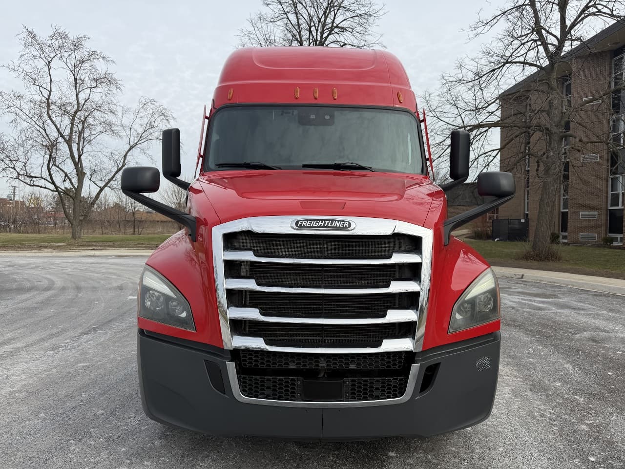 2023 Freightliner Cascadia — photo 2