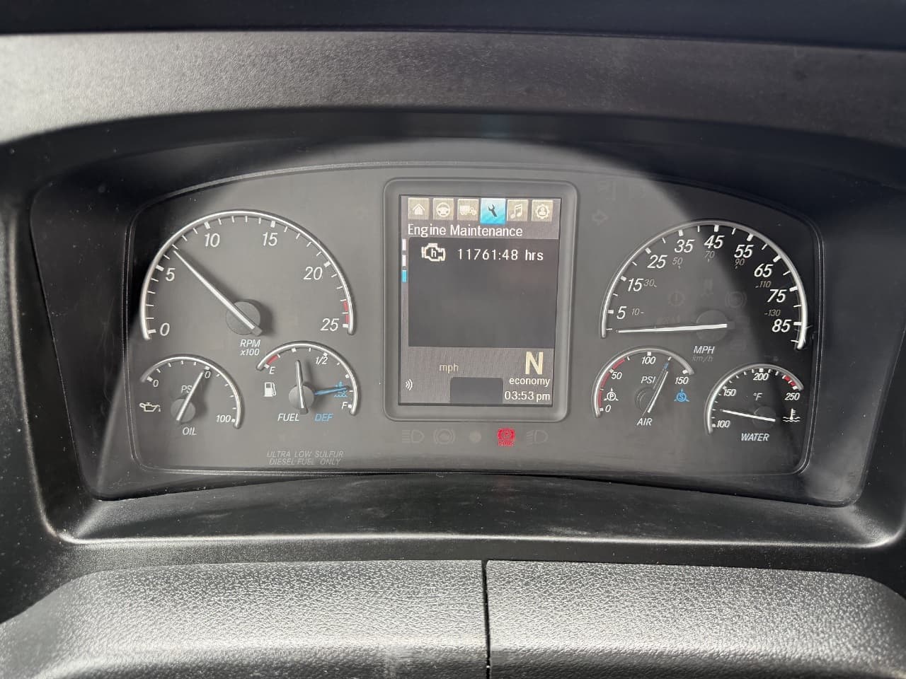 2023 Freightliner Cascadia — photo 12