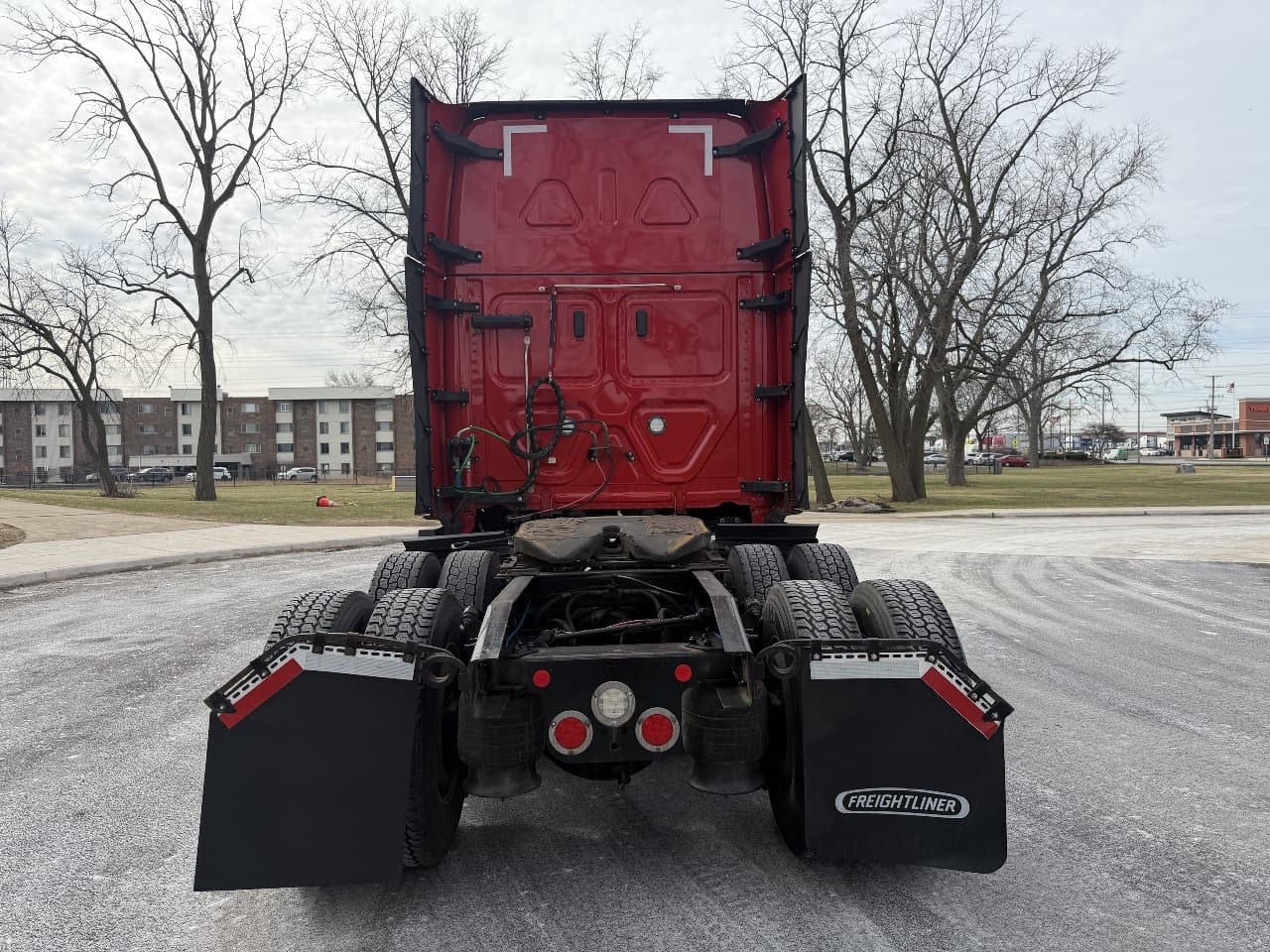 2023 Freightliner Cascadia — photo 6