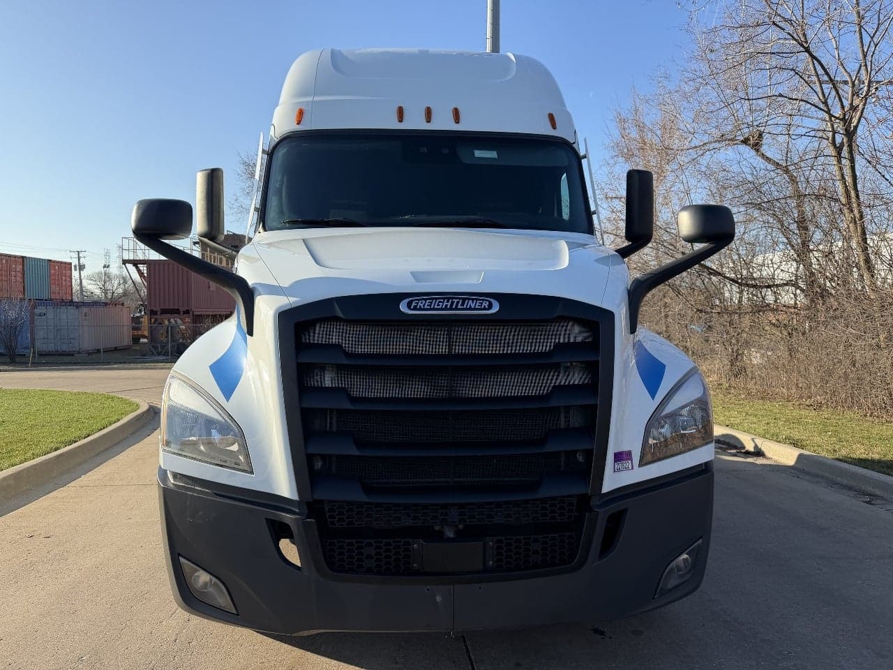 2022 Freightliner Cascadia — photo 2