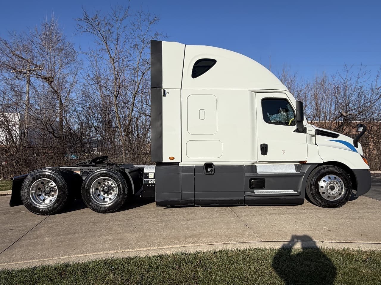 2022 Freightliner Cascadia — photo 3