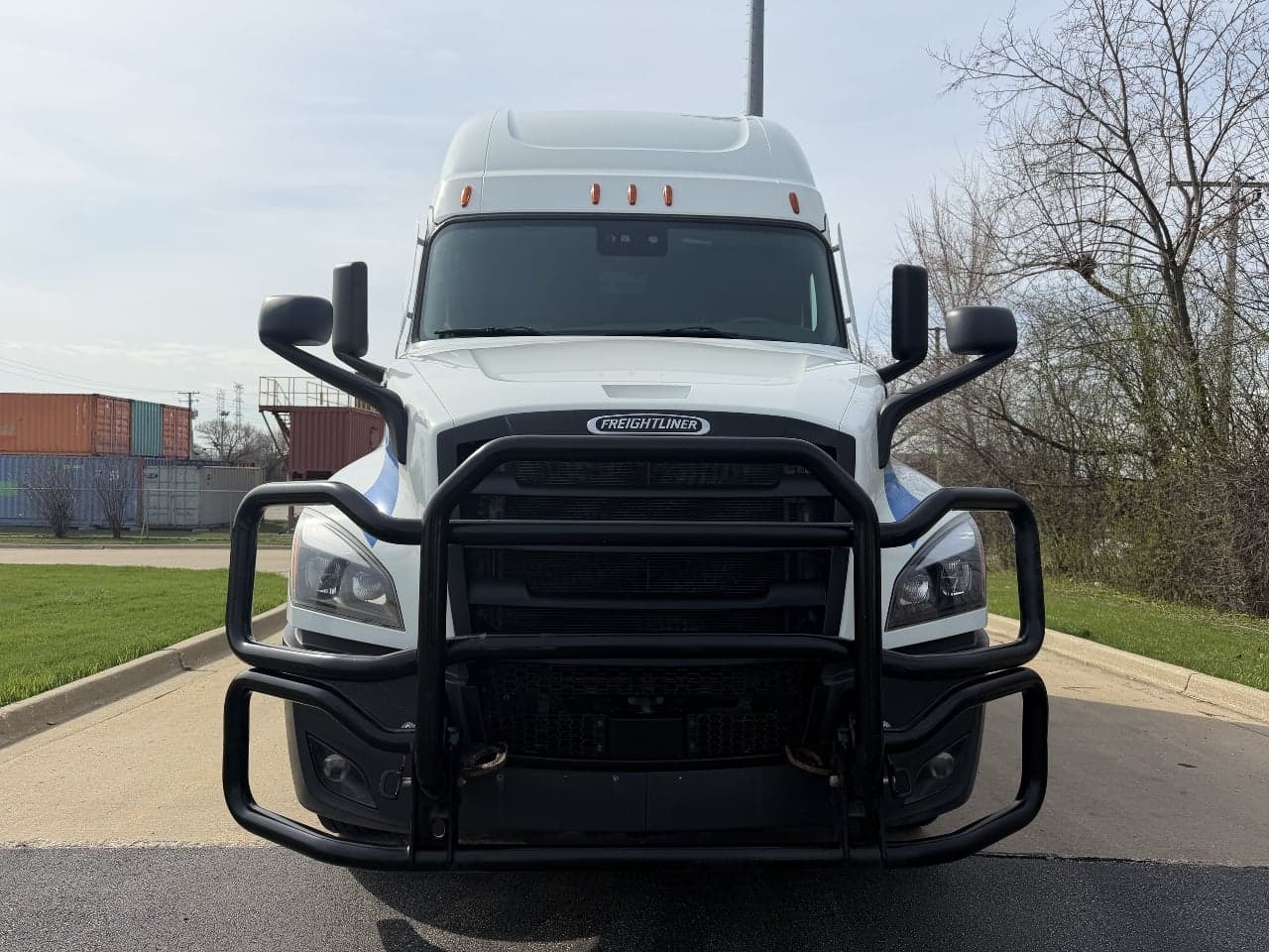 2023 Freightliner Cascadia — photo 2