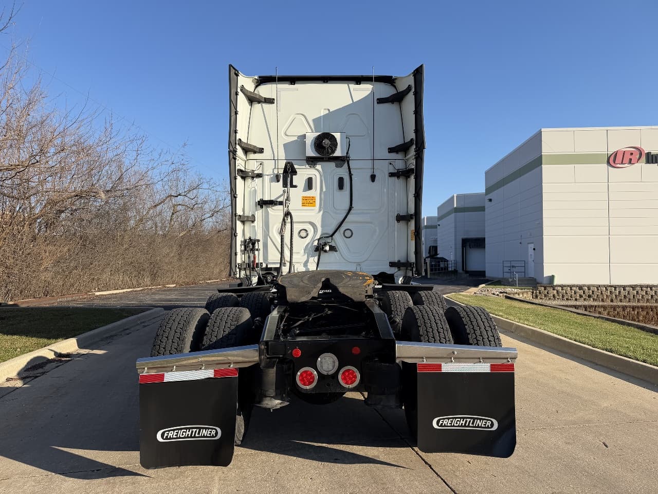 2022 Freightliner Cascadia — photo 5