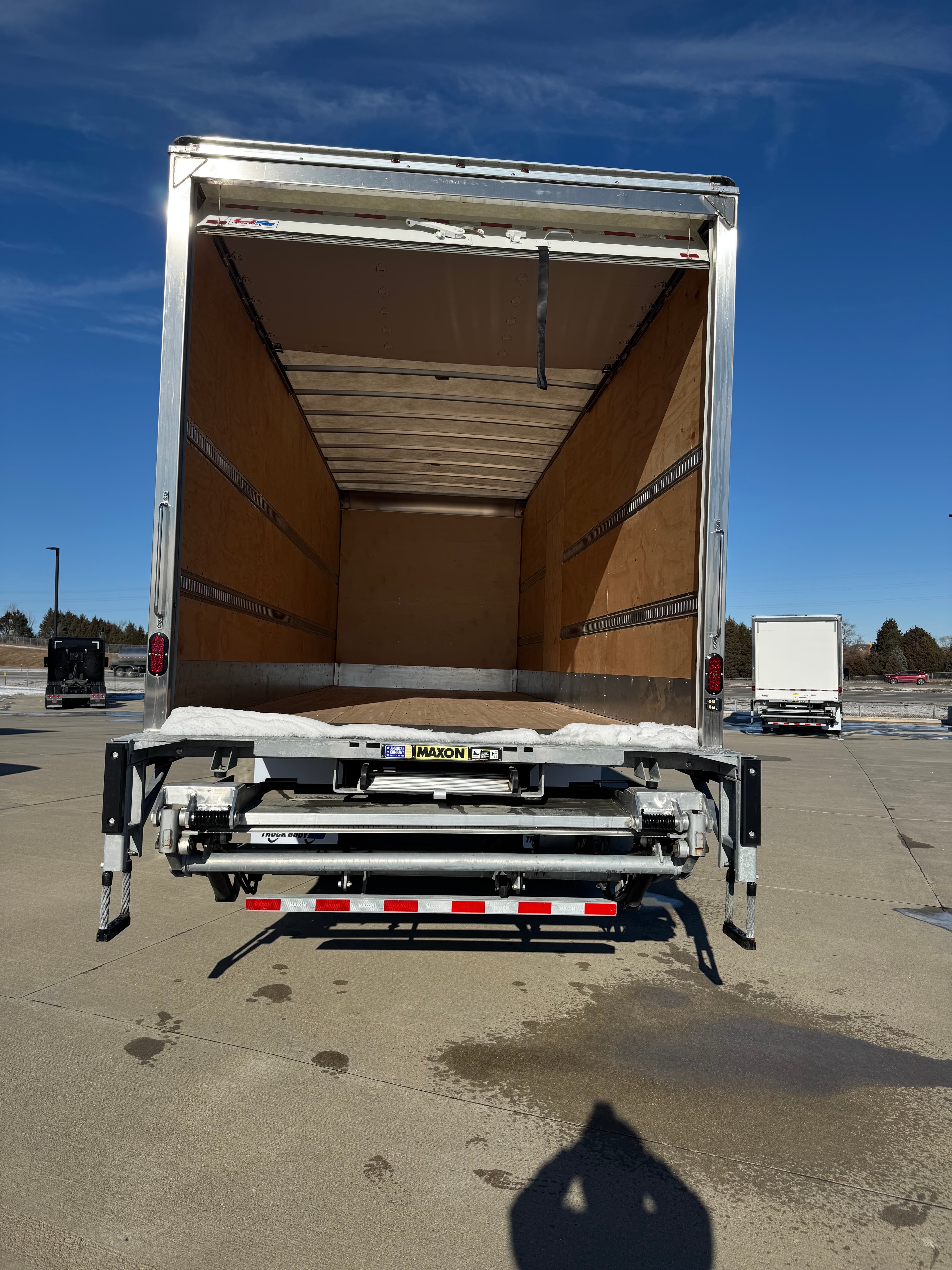 2025 Peterbilt 536 — photo 6