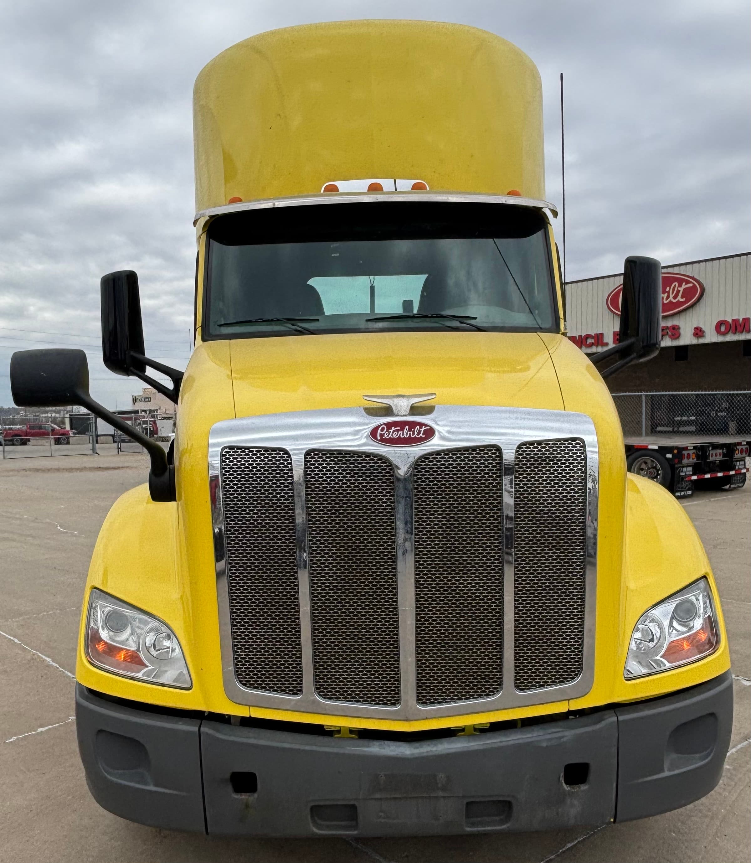 2021 Peterbilt 579 — photo 4