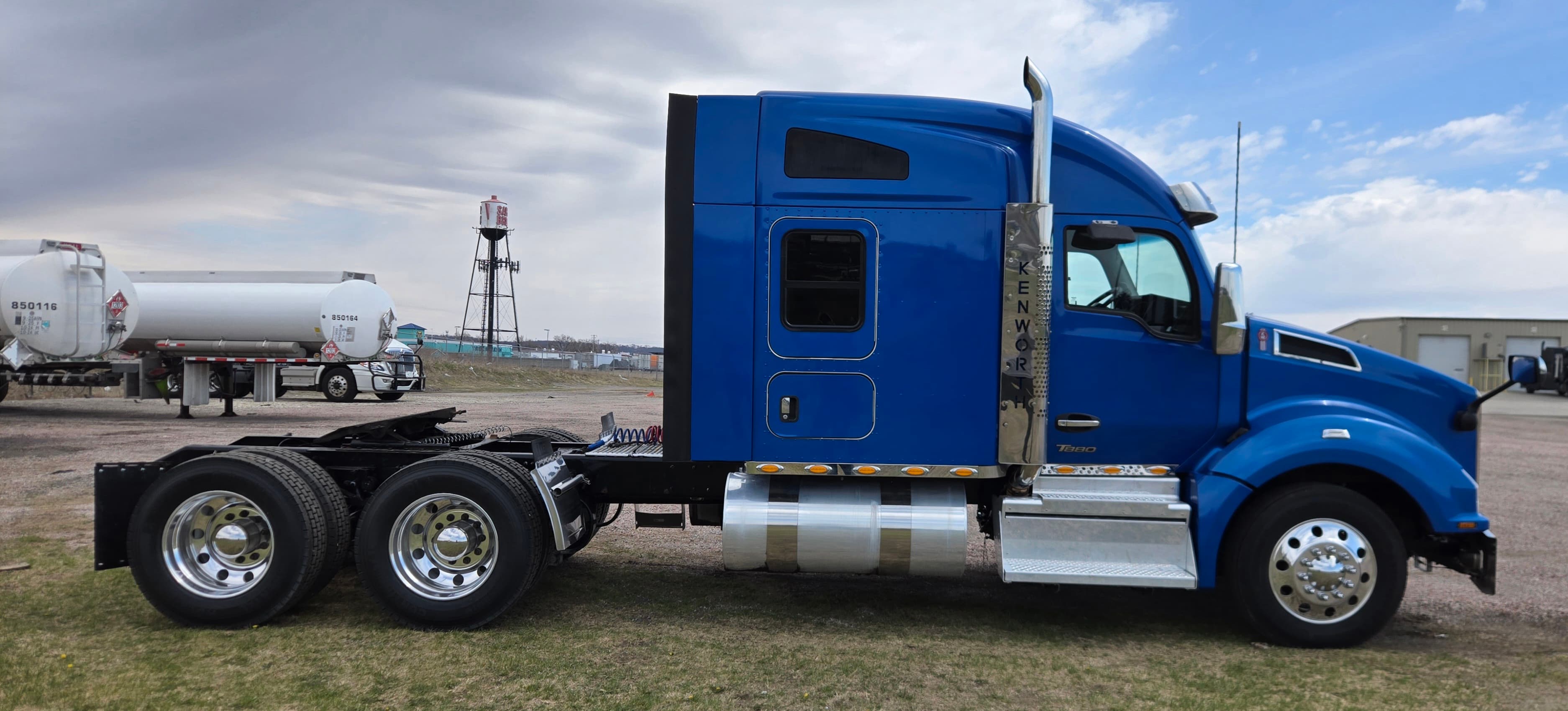 2023 Kenworth T880 — photo 6