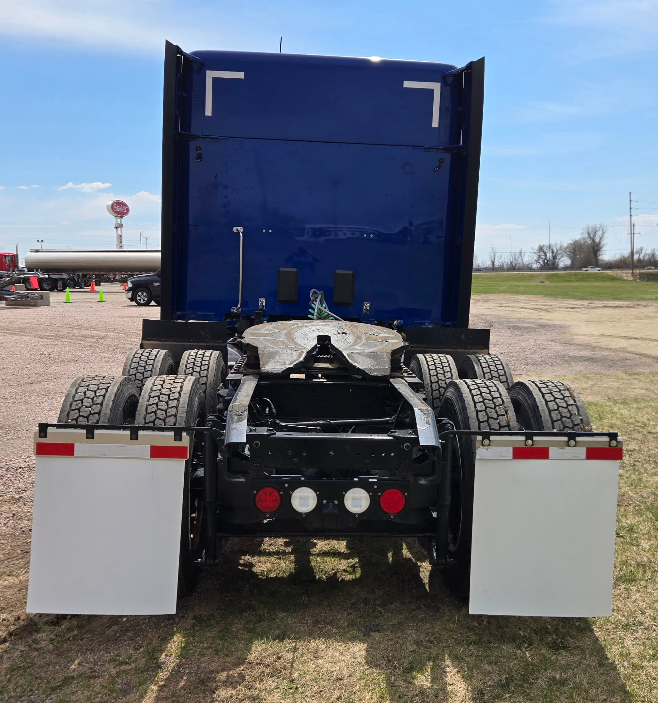 2023 Kenworth T880 — photo 4