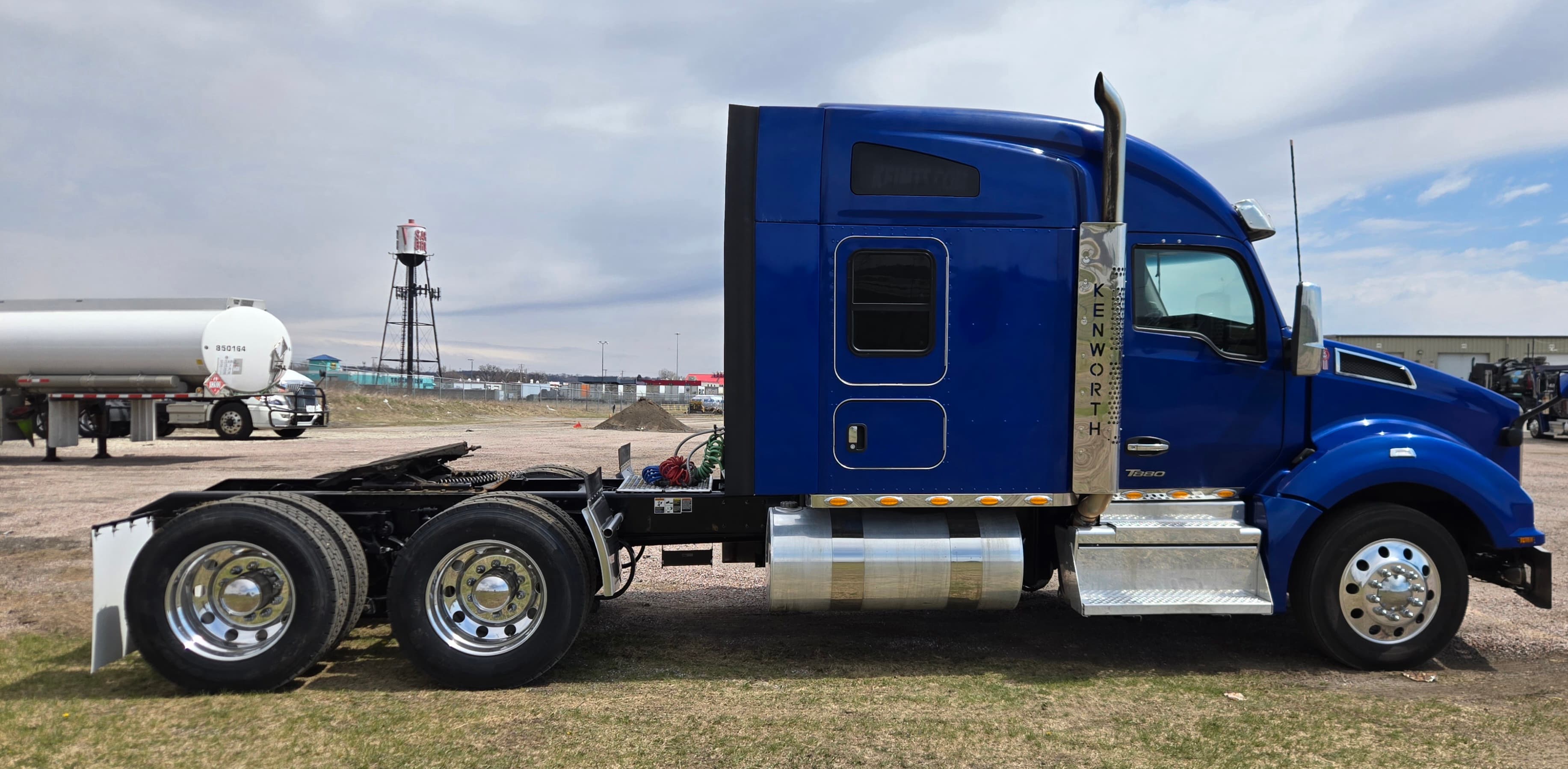 2023 Kenworth T880 — photo 6