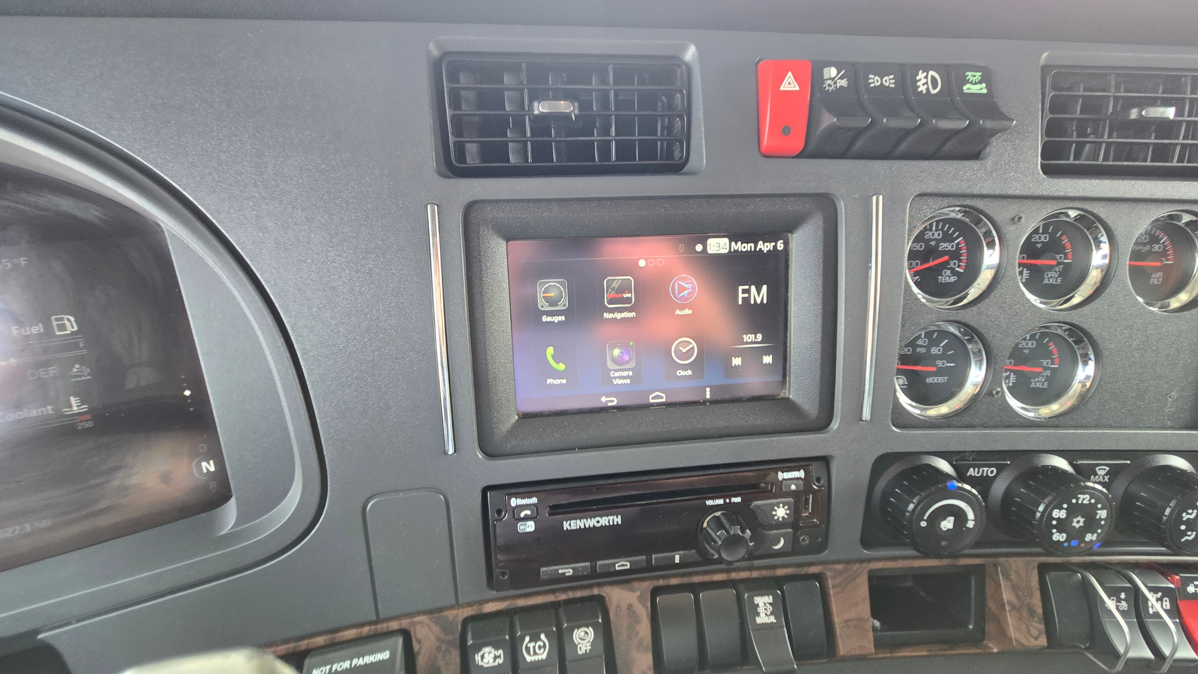 2023 Kenworth T880 — photo 14