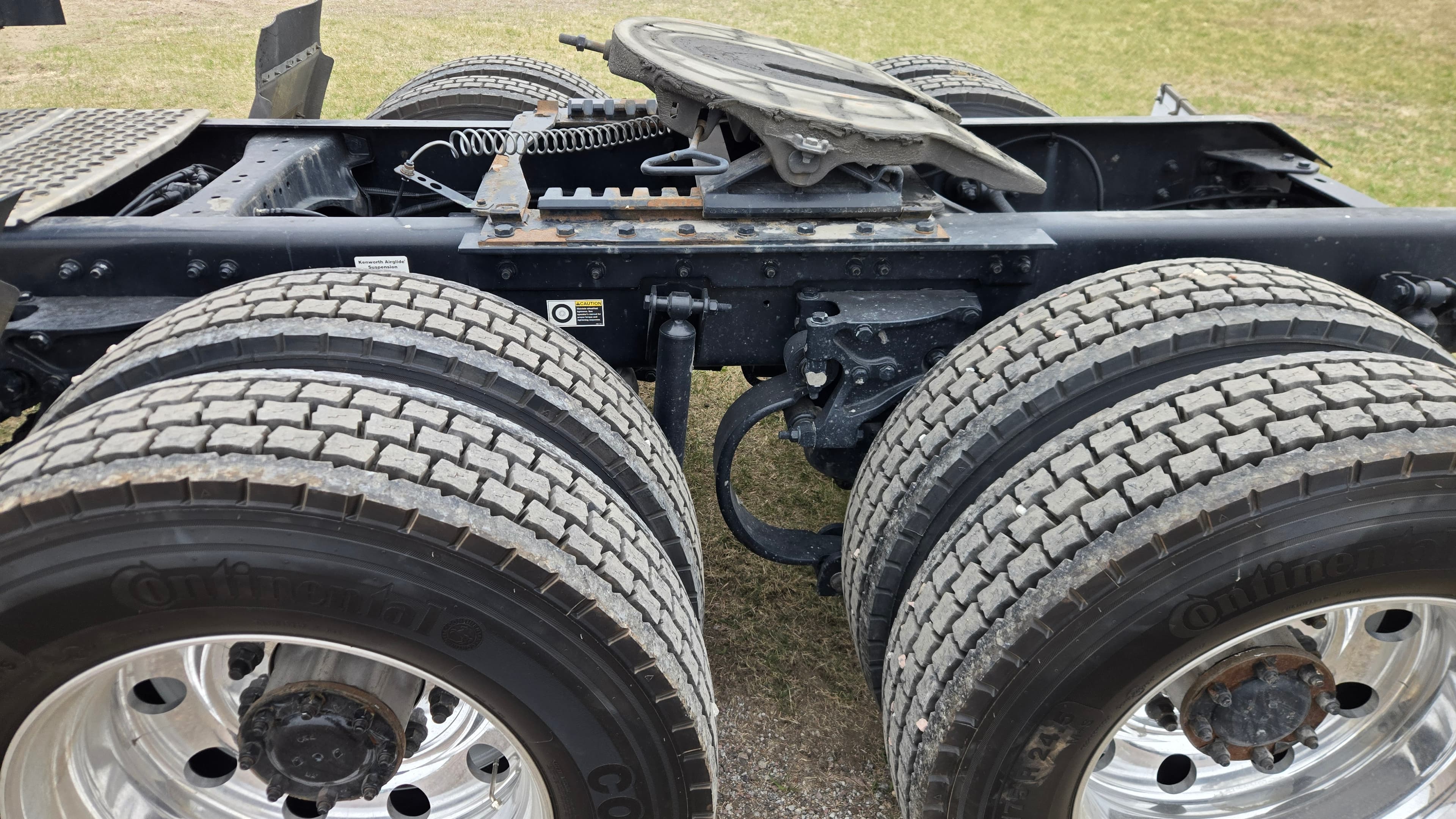 2023 Kenworth T880 — photo 6