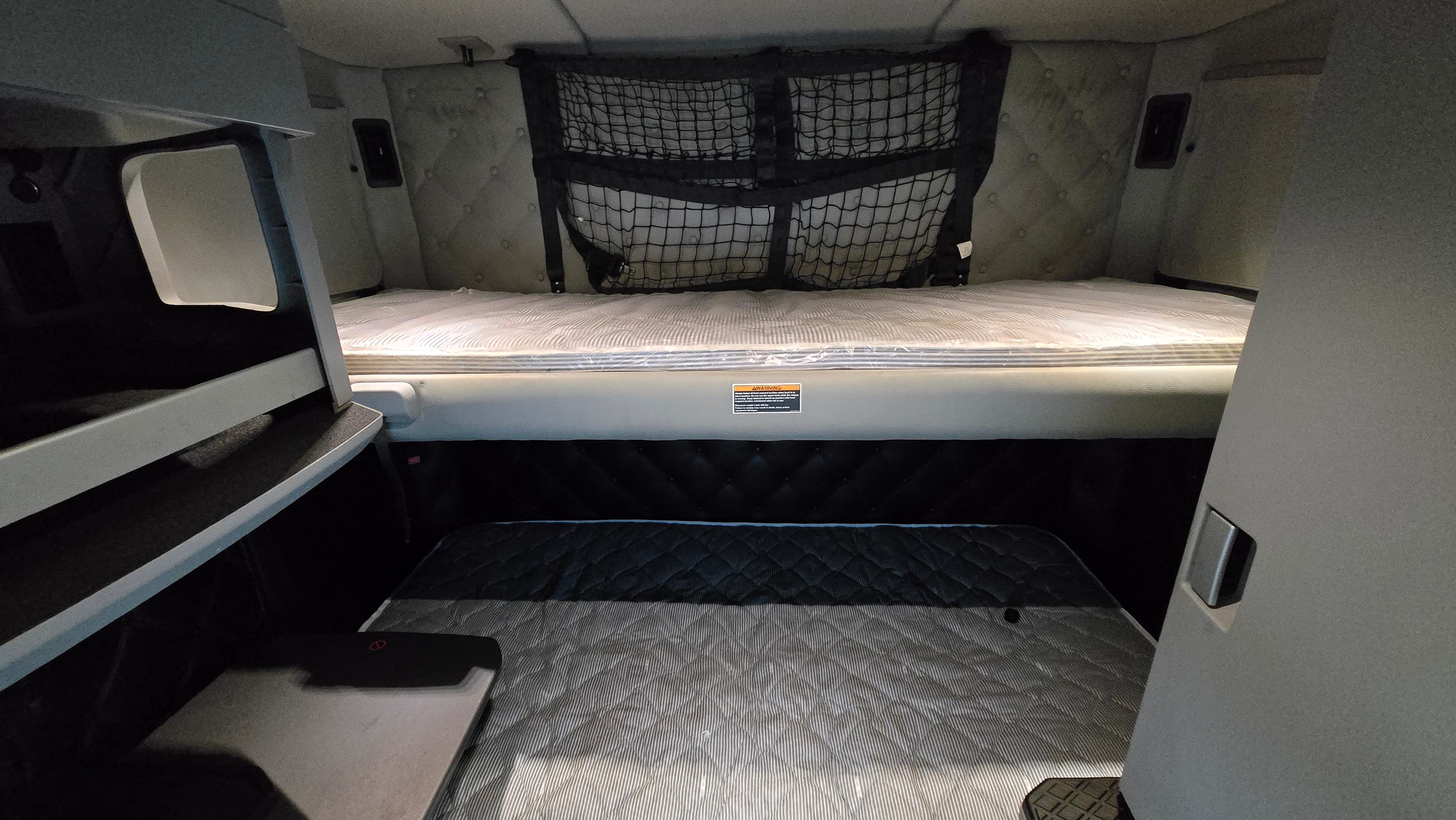 2023 Kenworth T880 — photo 10