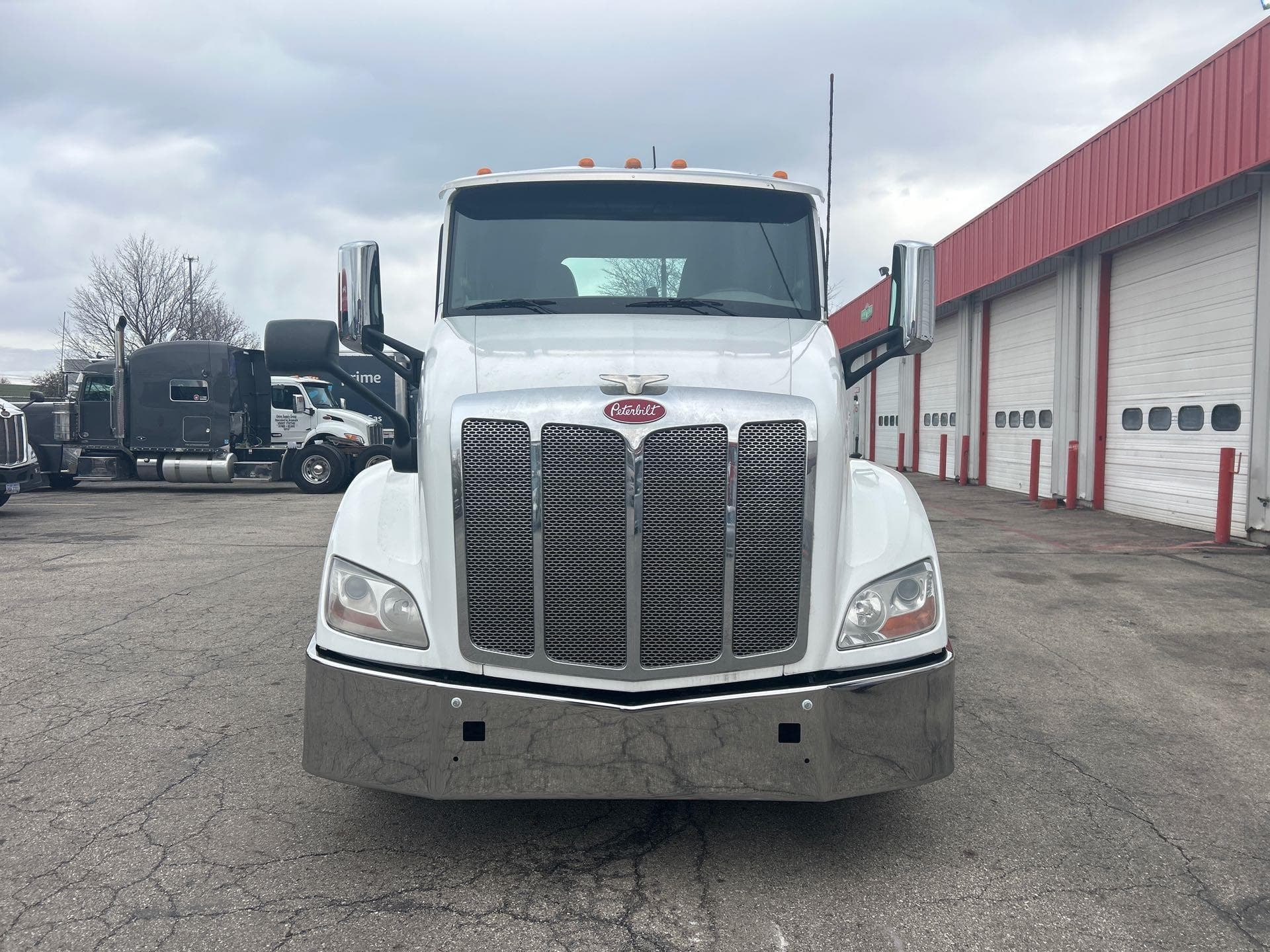 2019 Peterbilt 579 — photo 8