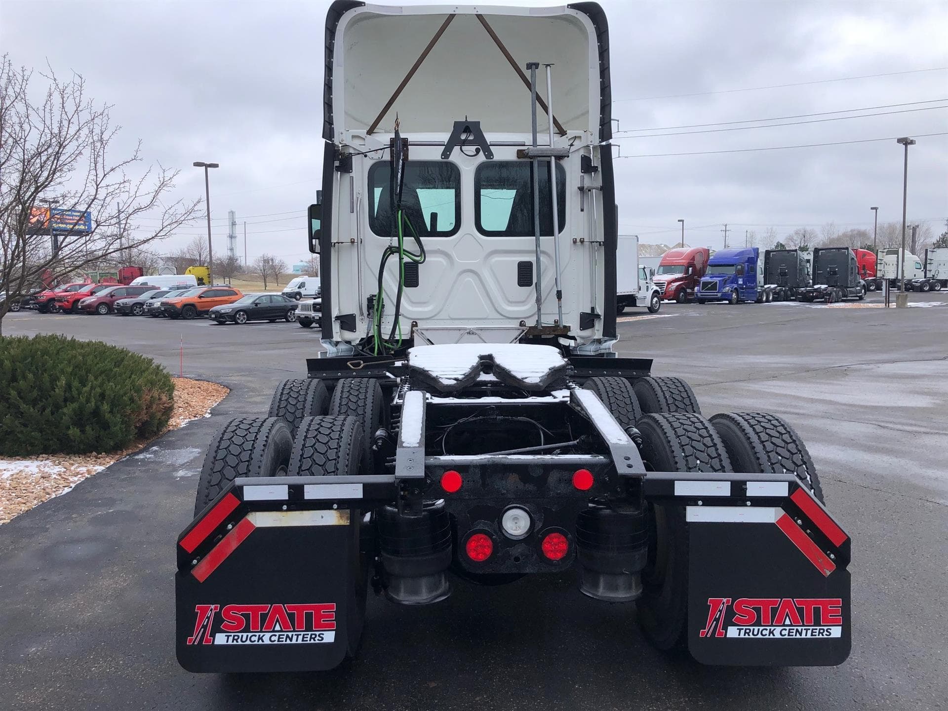 2014 Freightliner Cascadia — photo 3