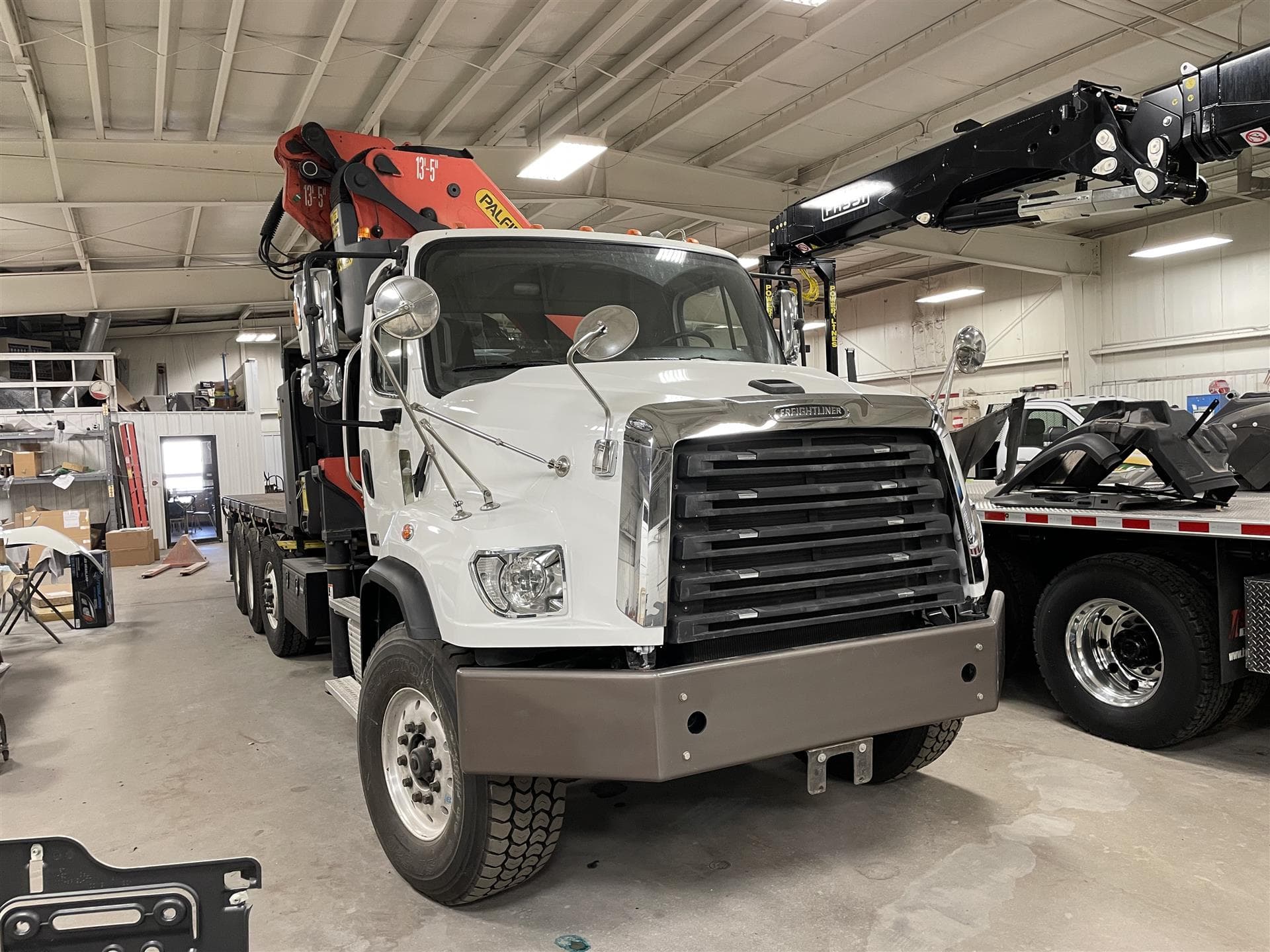 2014 Freightliner 114SD — photo 12
