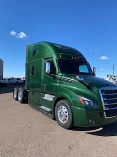 2025 Freightliner Cascadia — photo 2