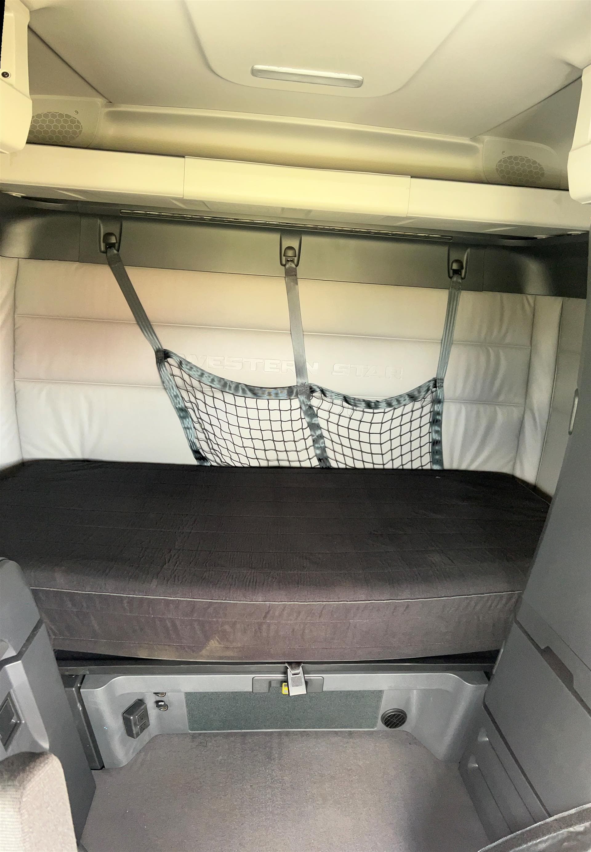 2026 Western Star 49X — photo 4