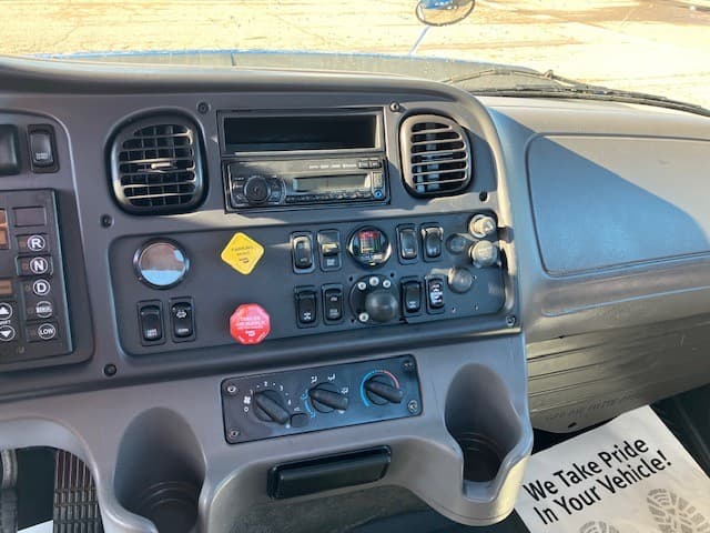 2016 Freightliner 114SD — photo 7