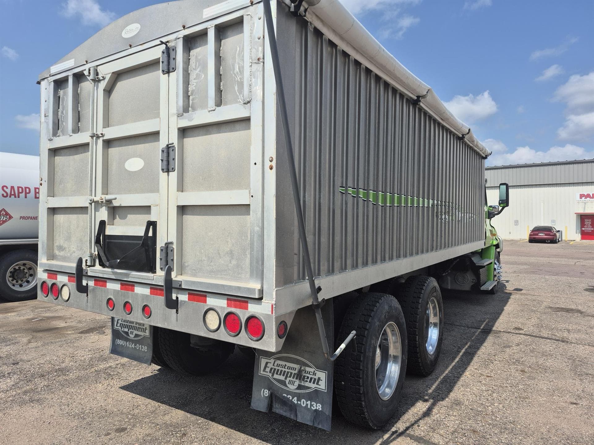 2013 Freightliner Cascadia — photo 3