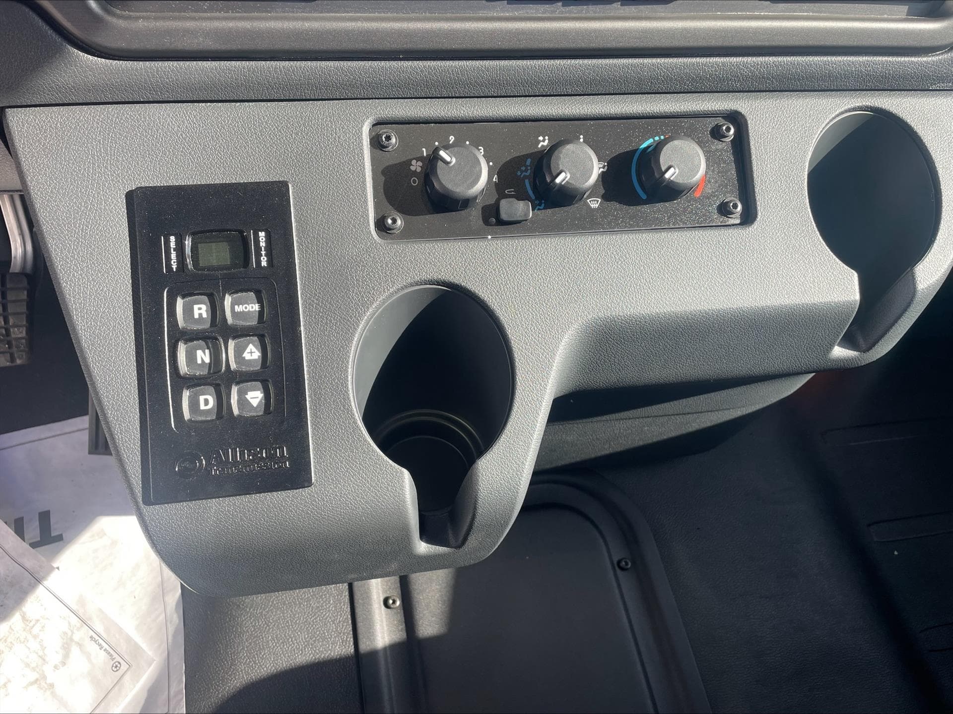 2026 Freightliner M2 106 — photo 7