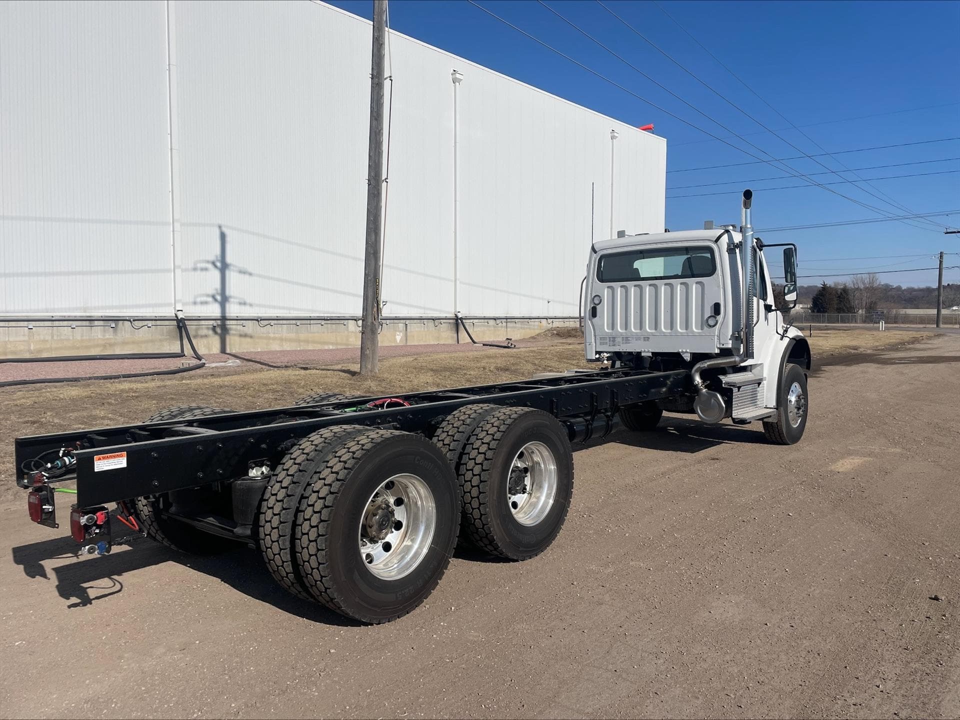 2026 Freightliner M2 106 — photo 5