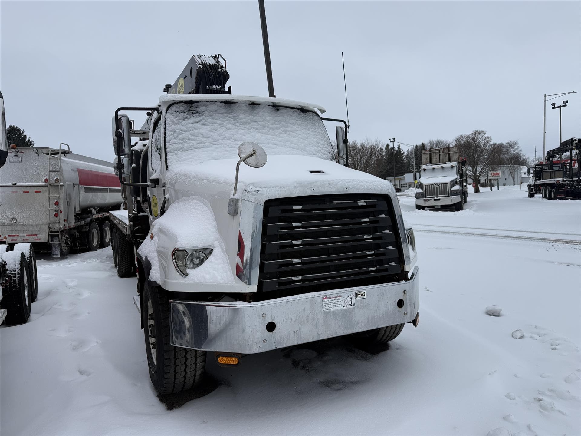 2014 Freightliner 114SD — photo 10
