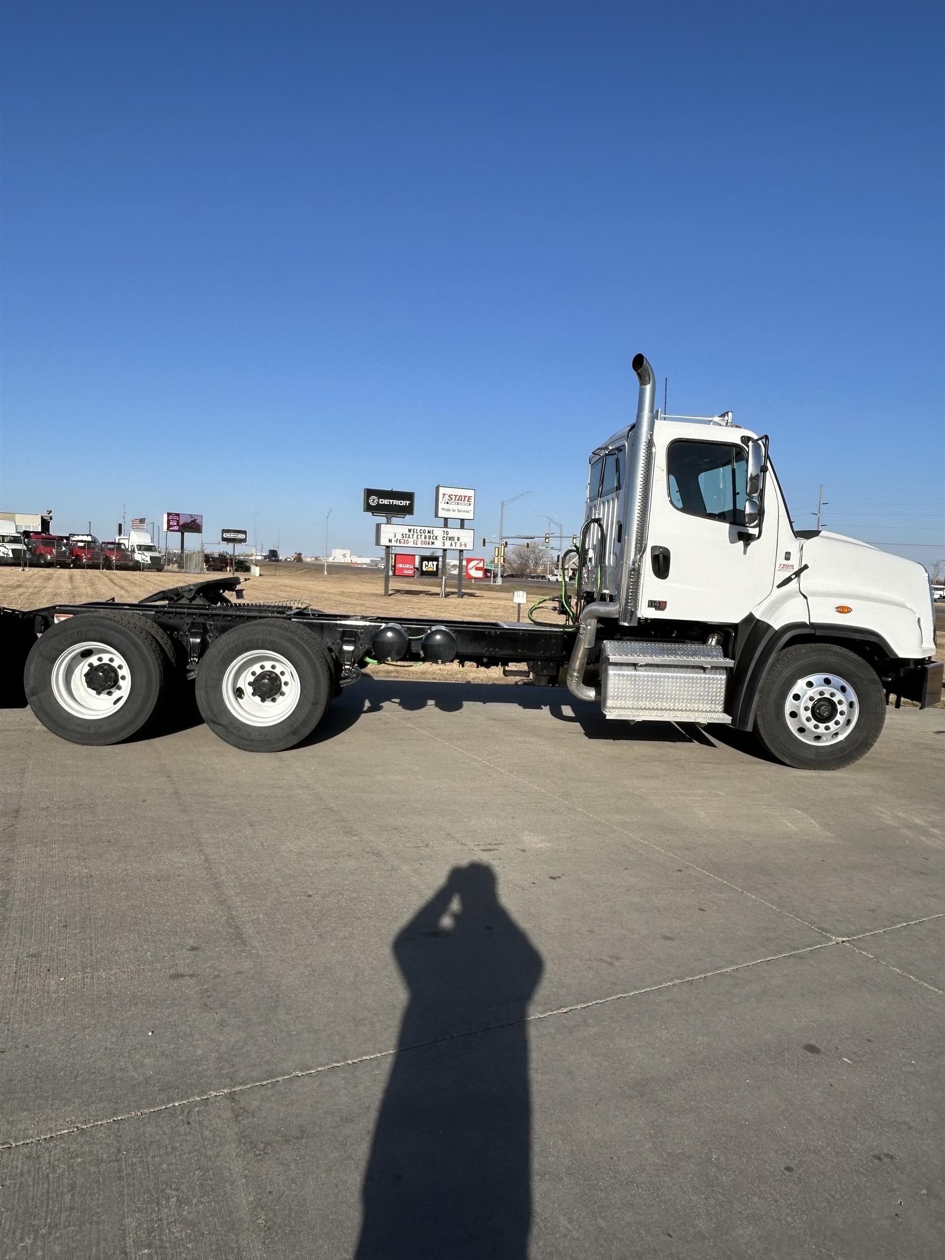 2026 Freightliner 114SD — photo 5