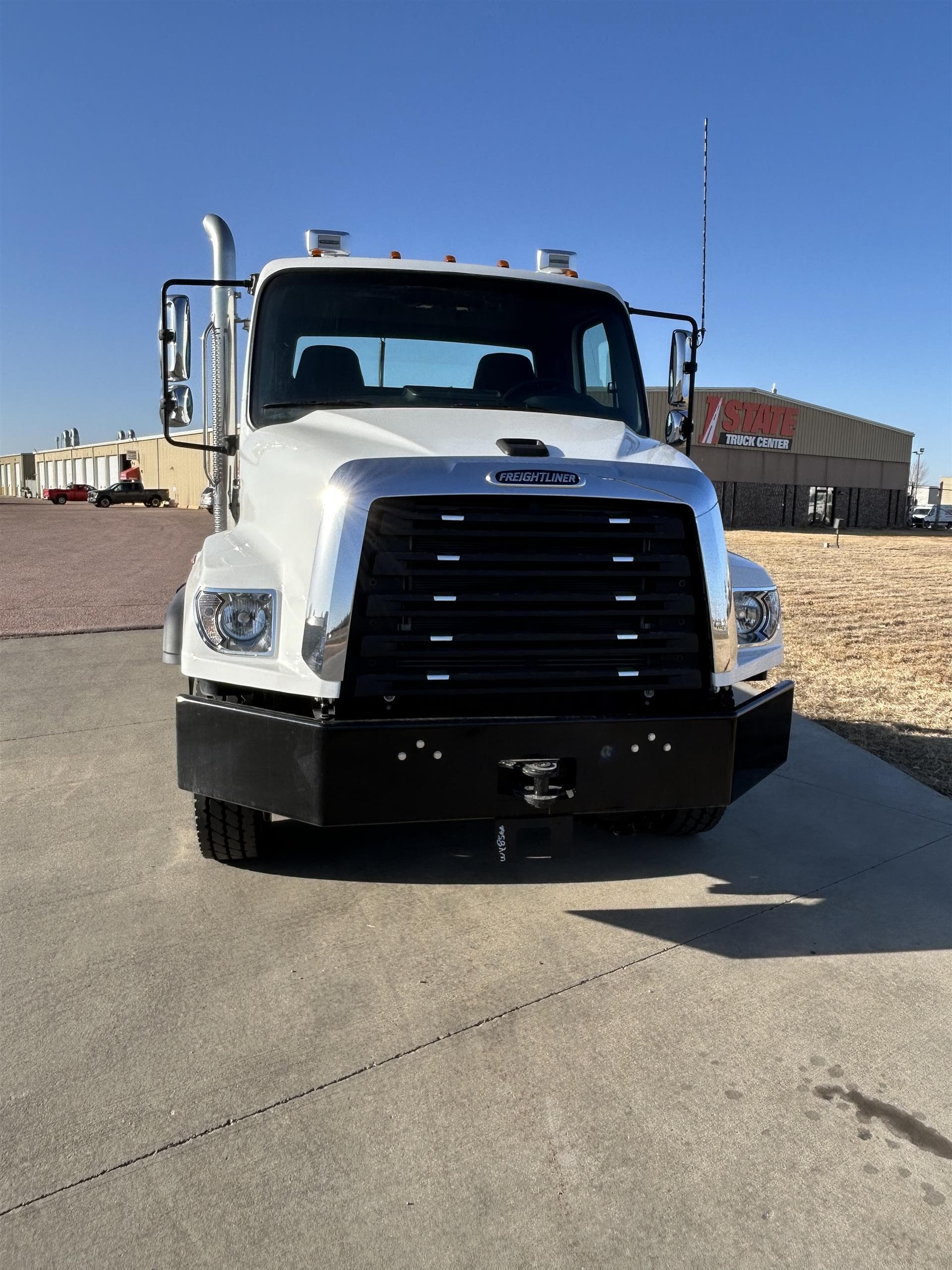 2026 Freightliner 114SD — photo 3