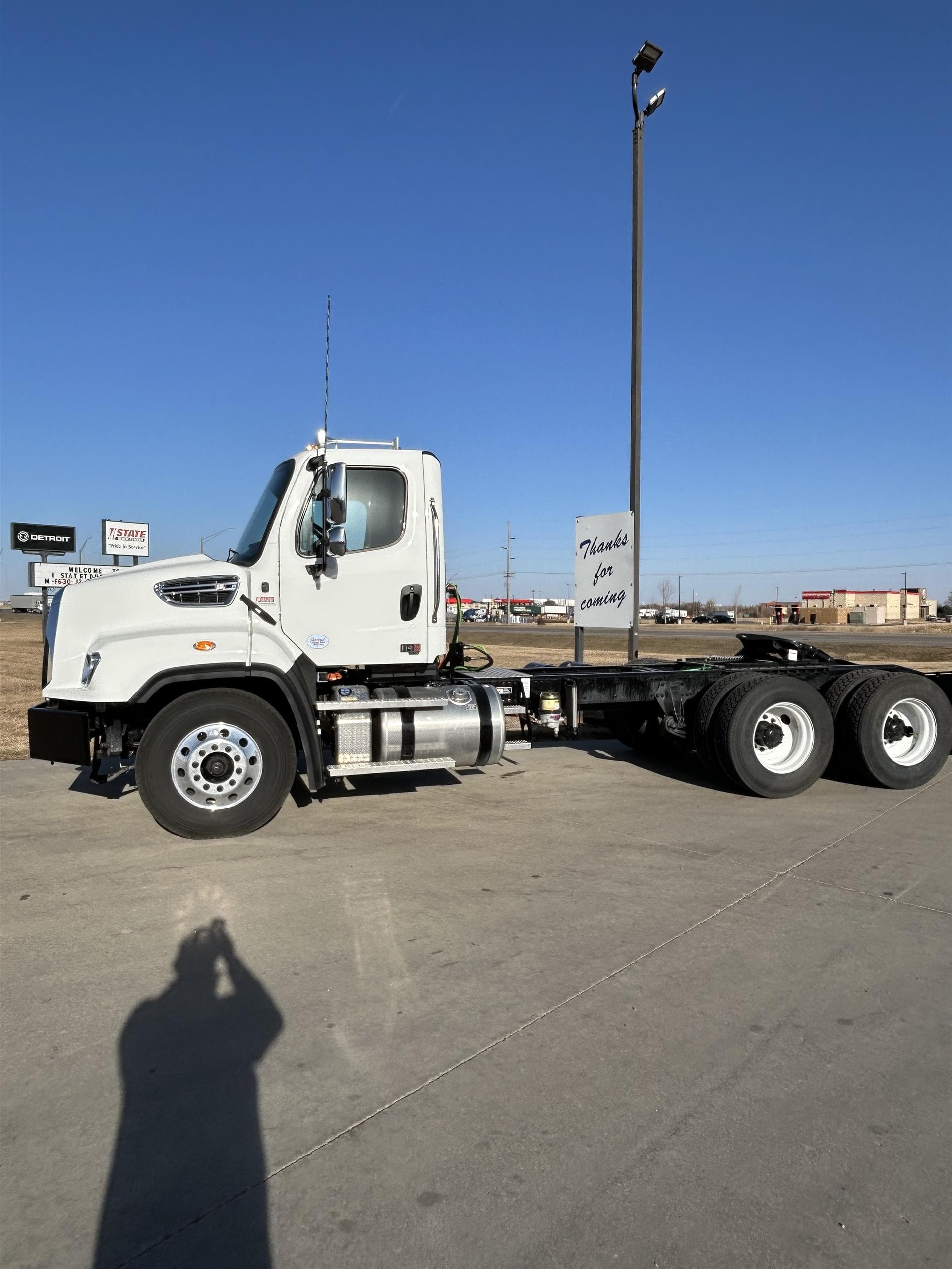 2027 Freightliner 114SD — photo 11