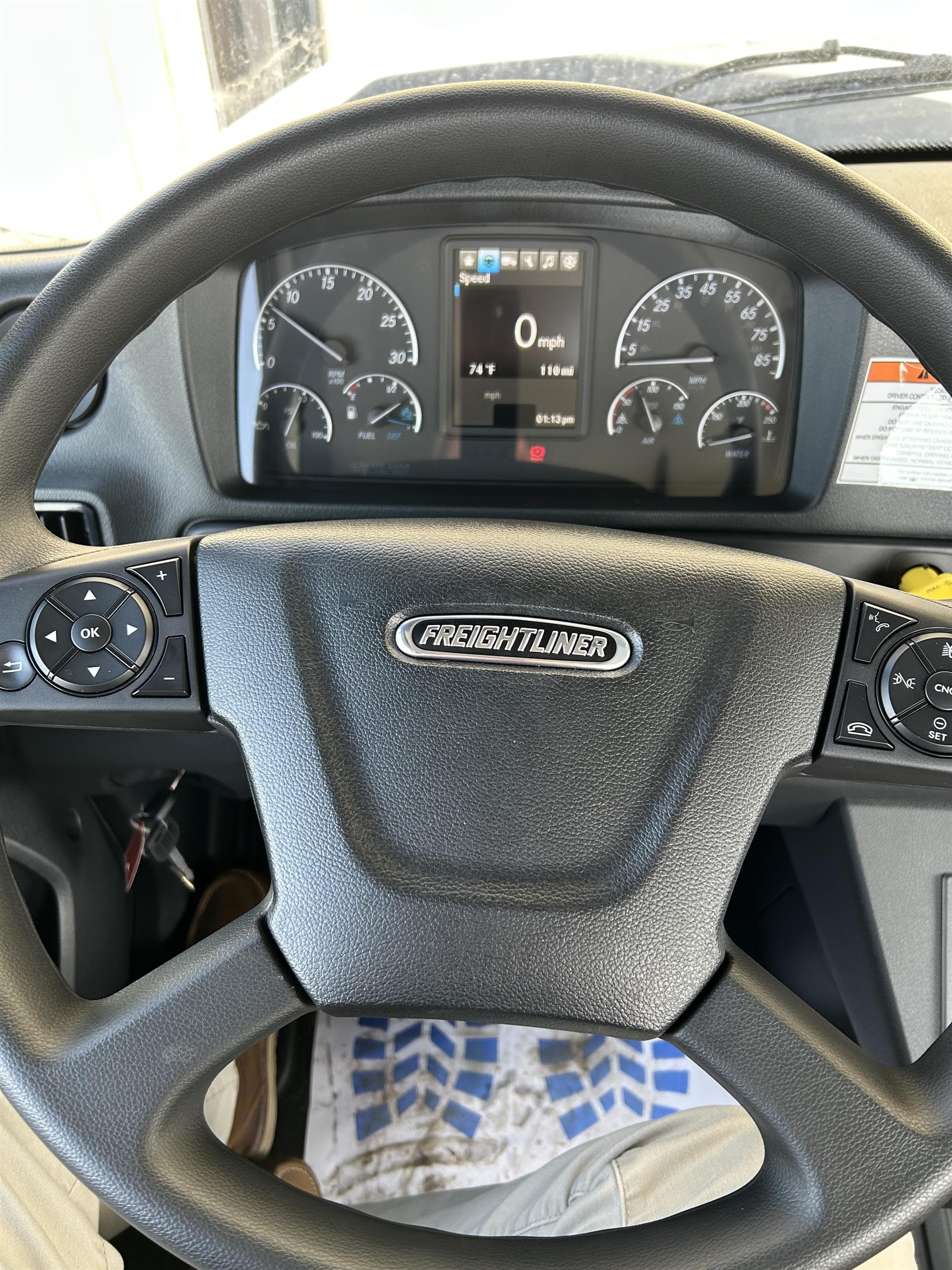 2027 Freightliner 114SD — photo 8