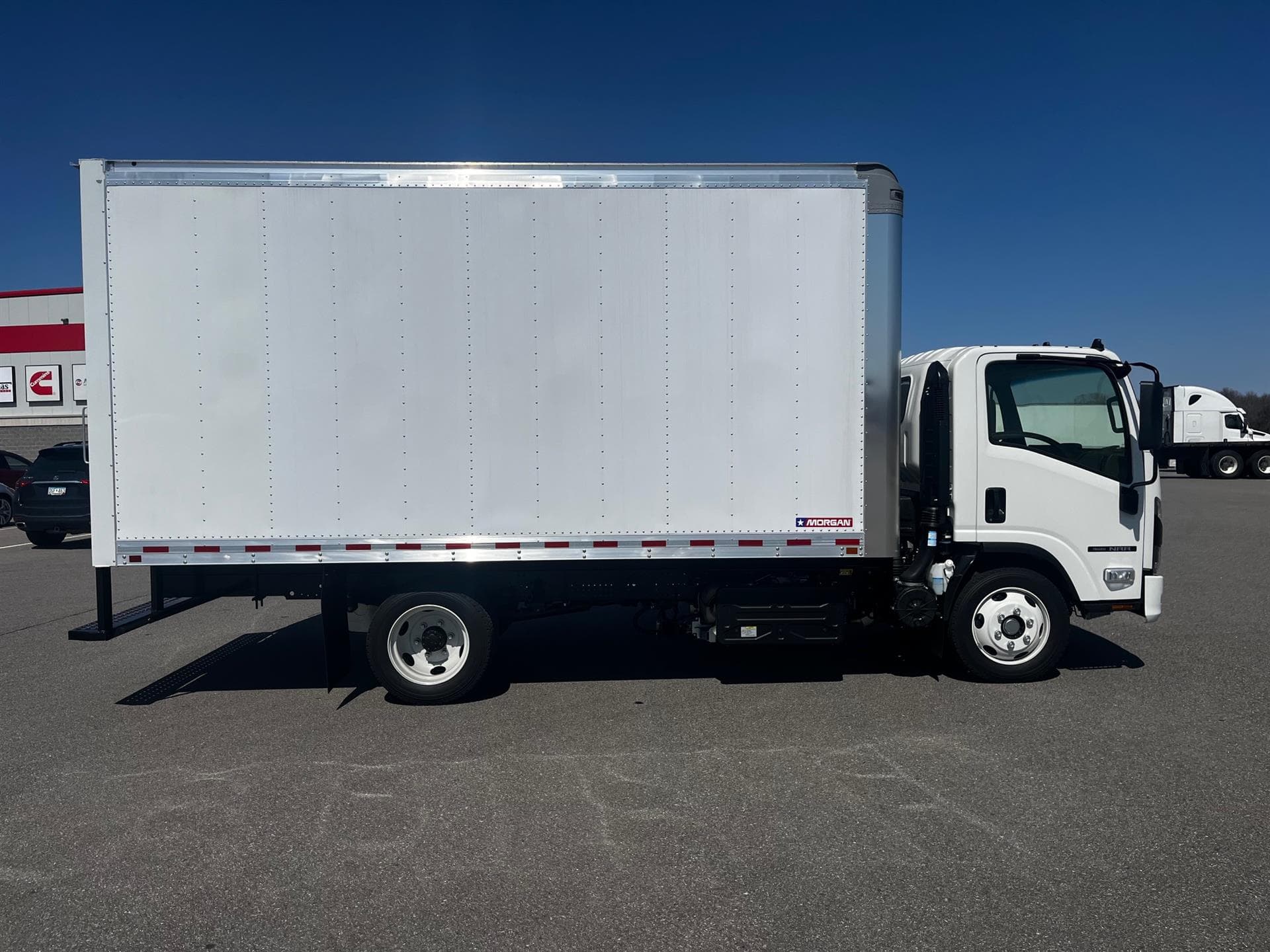 2026 Isuzu NRR — photo 3