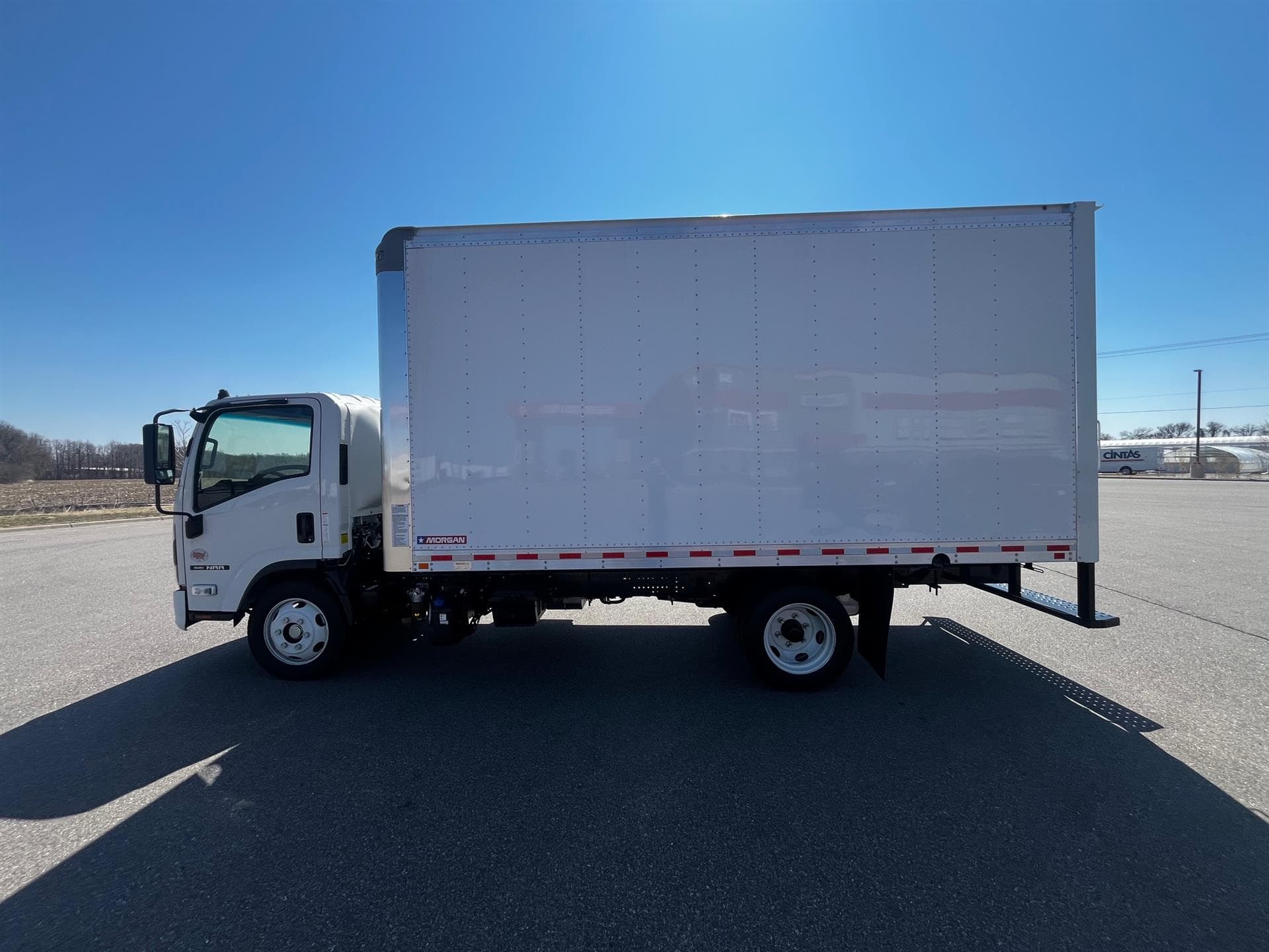 2026 Isuzu NRR — photo 6