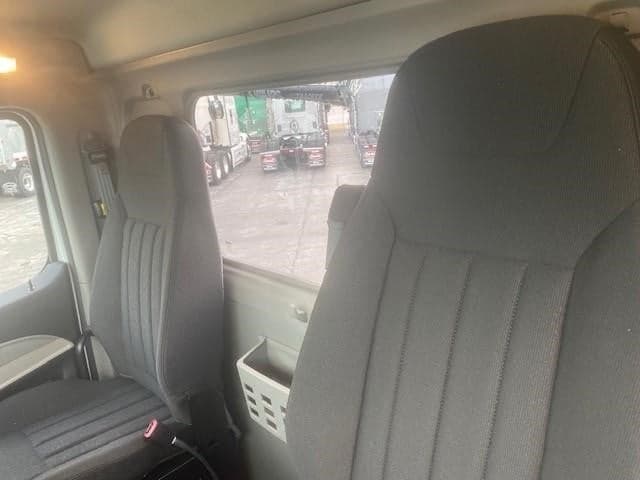 2025 Peterbilt 579 — photo 13