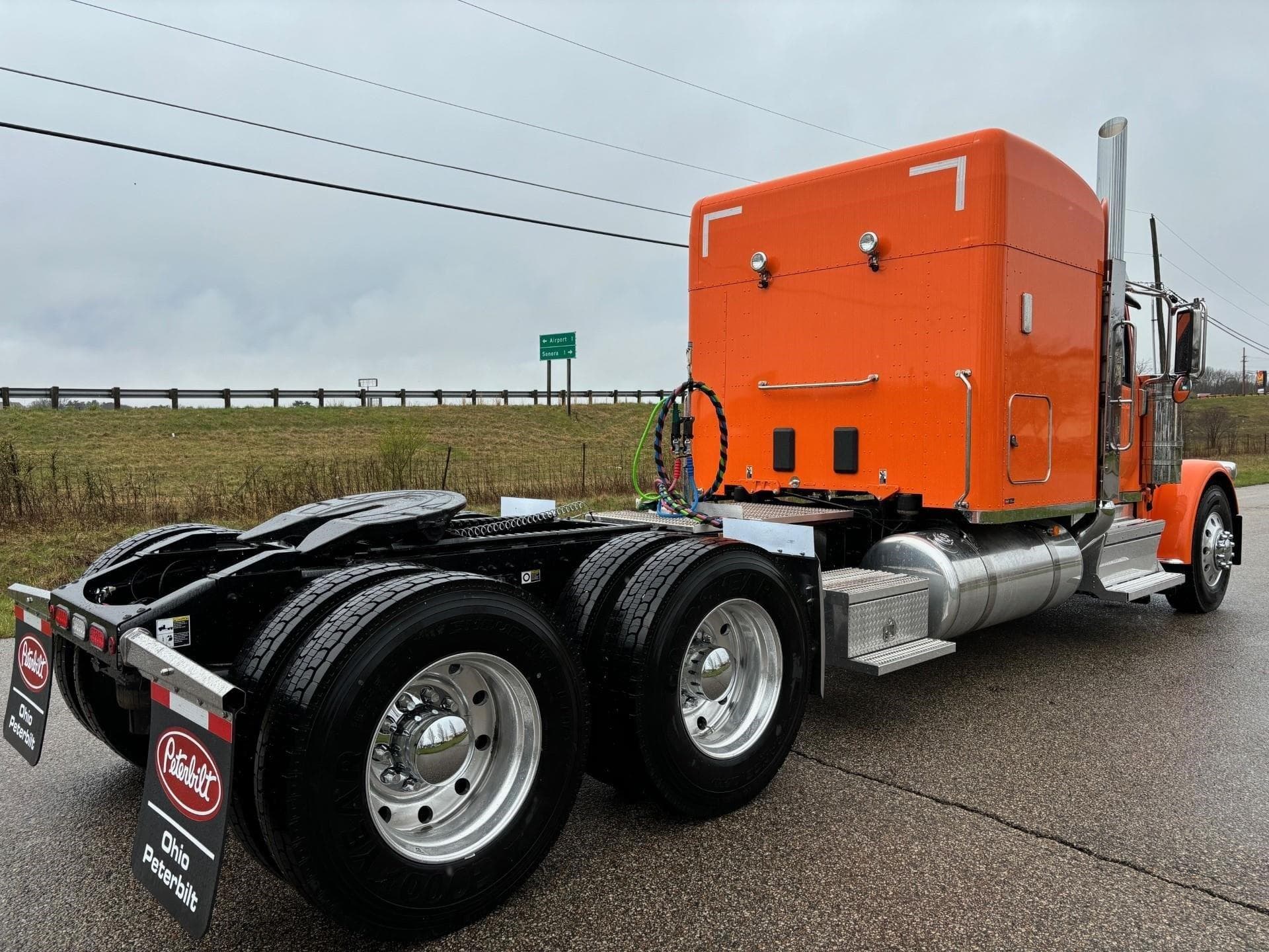 2025 Peterbilt 589 — photo 5