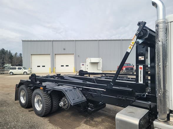 2024 Peterbilt 567 — photo 5