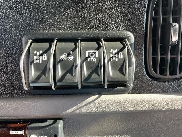 2023 Peterbilt 389 — photo 15