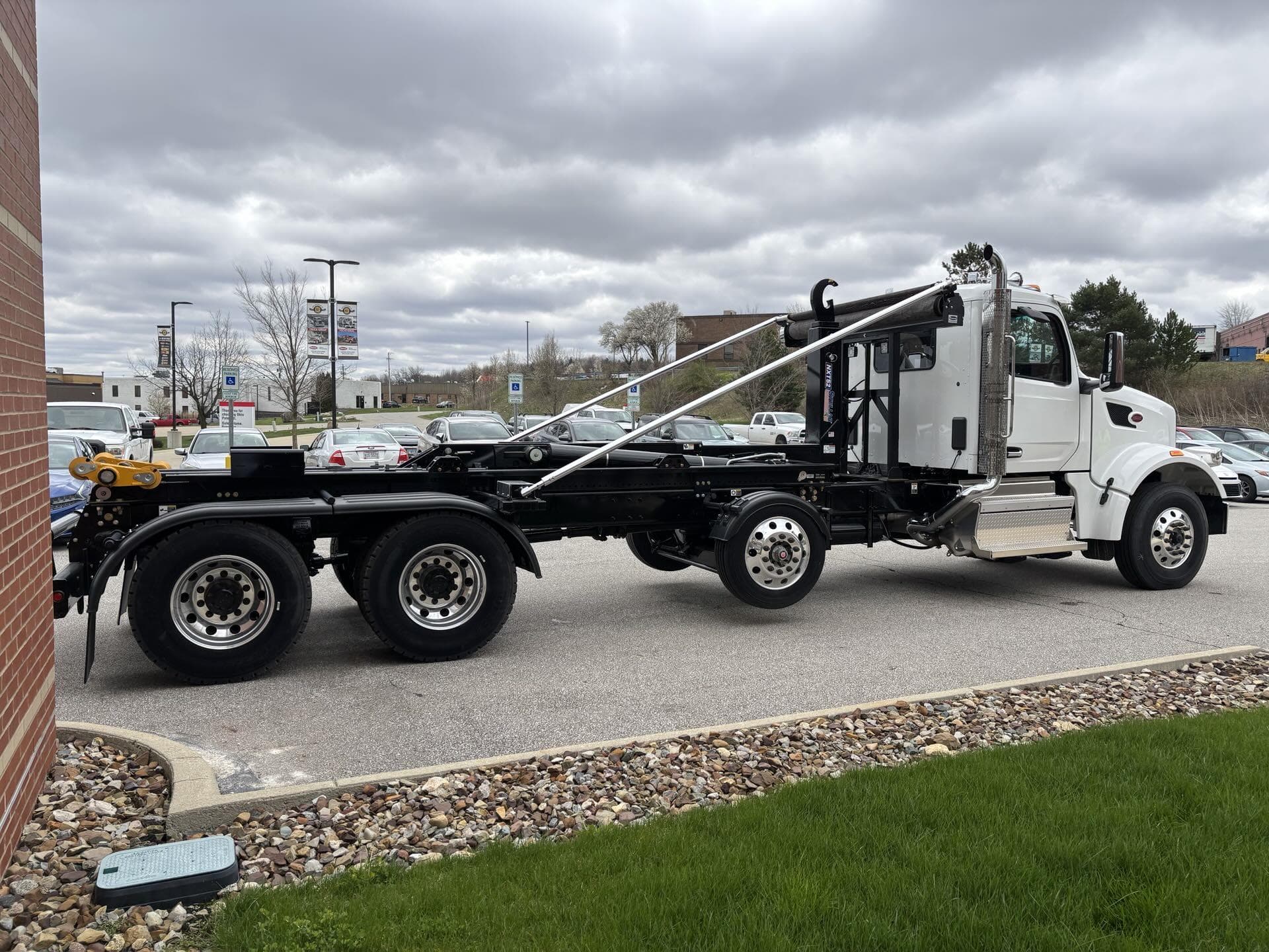 2025 Peterbilt 567 — photo 4