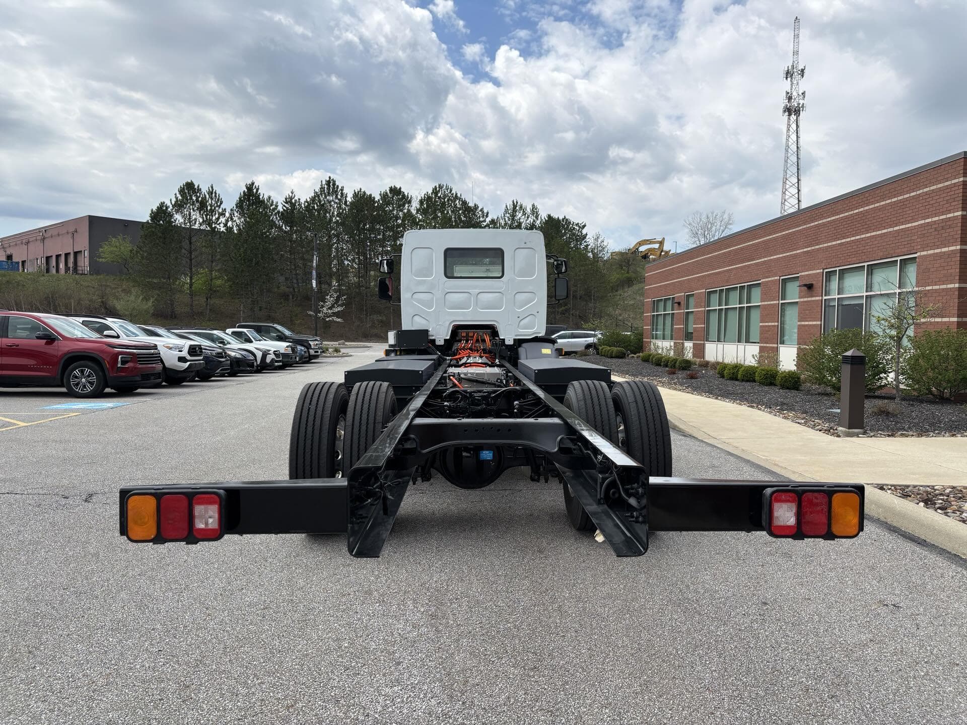 2026 Peterbilt 220EV — photo 5